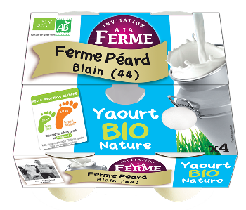 Produit laitier biologique, yaourt nature.