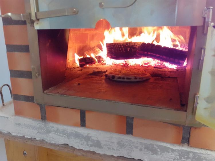 1/2 Pizza au feu de bois "Couronne" (Poulet) 17cm