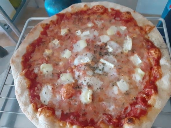 Pizza "Balata" (chèvre,miel) 31cm