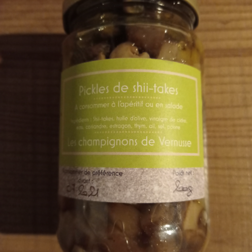 Pickles shiitakes