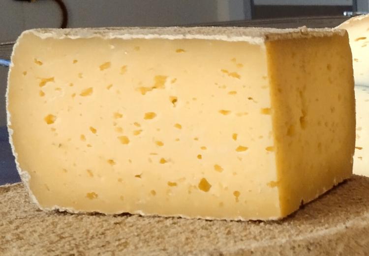 Tomme - pâte pressée non cuite - fromage affiné - 200g
