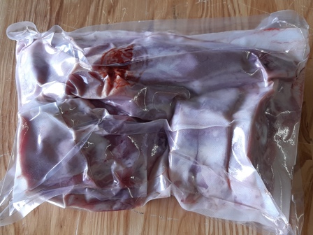 Cabri - Quart arrière (Gigot, Barron, Côte + foie) entre 1.5 à 2.5 kg