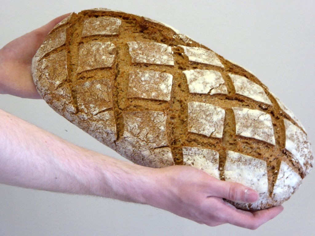 pain intégral au levain naturel , production biologique
