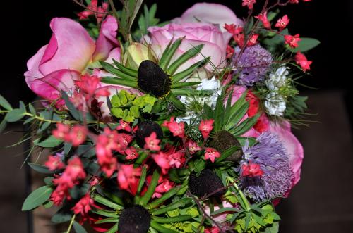 SPÉCIAL FÊTE DES MÈRES : abonnement floral, 5 bouquets de fleurs bio