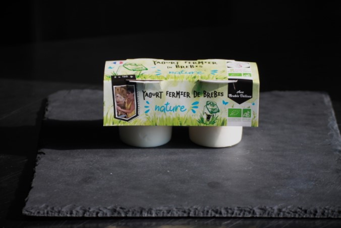 Yaourt nature au lait entier de BREBIS -1 carton de 24 pots de 125 g