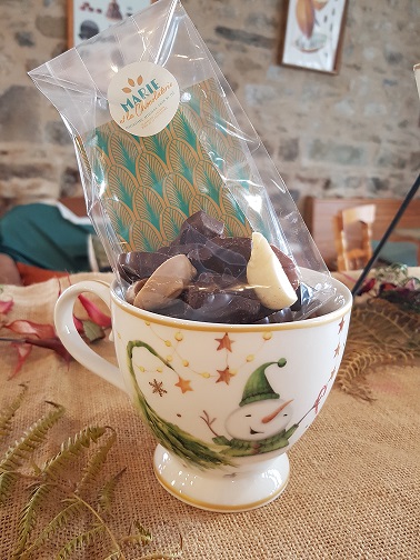 Tasse de Noël garnie de bonbons de chocolat 100 grs
