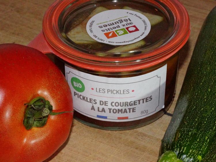 Pickles de courgettes à la tomate