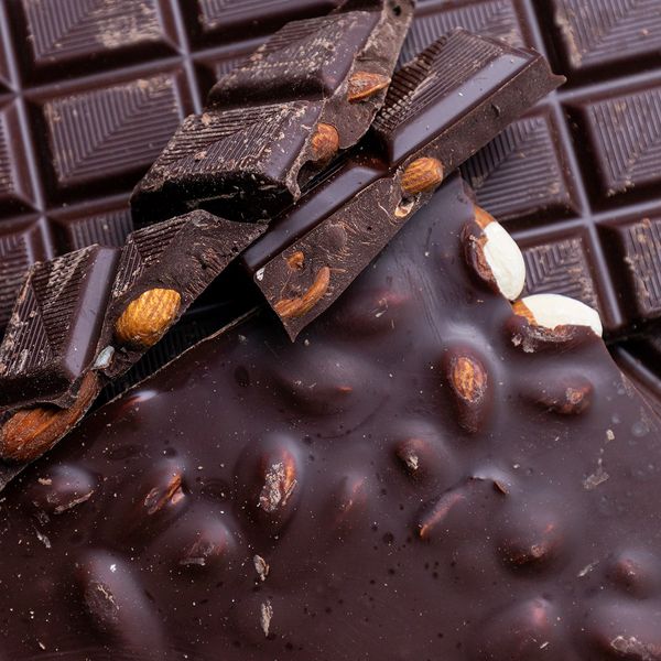 Chocolat noir amandes ( Dunkle Mandel 1Kg)