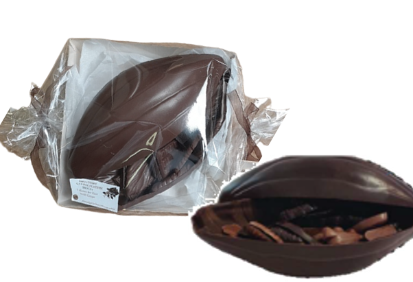 Cabosse Noir 230 gr garnie d'un assortiment de chocolat noir & lait