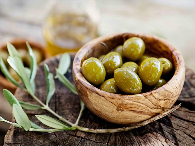 Olives vertes variété Manzanille FRAICHES en saumure/ VRAC