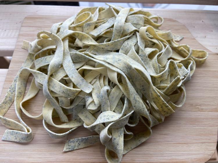 tagliatelles basilic (pâtes fraiches) 200 gr 1 pièce